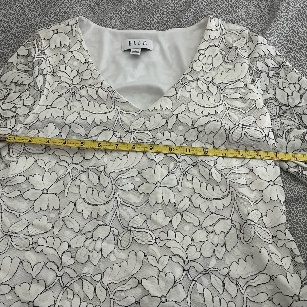 WHITE PRINTED LACE BLOUSE TOP - Picture 2 of 4